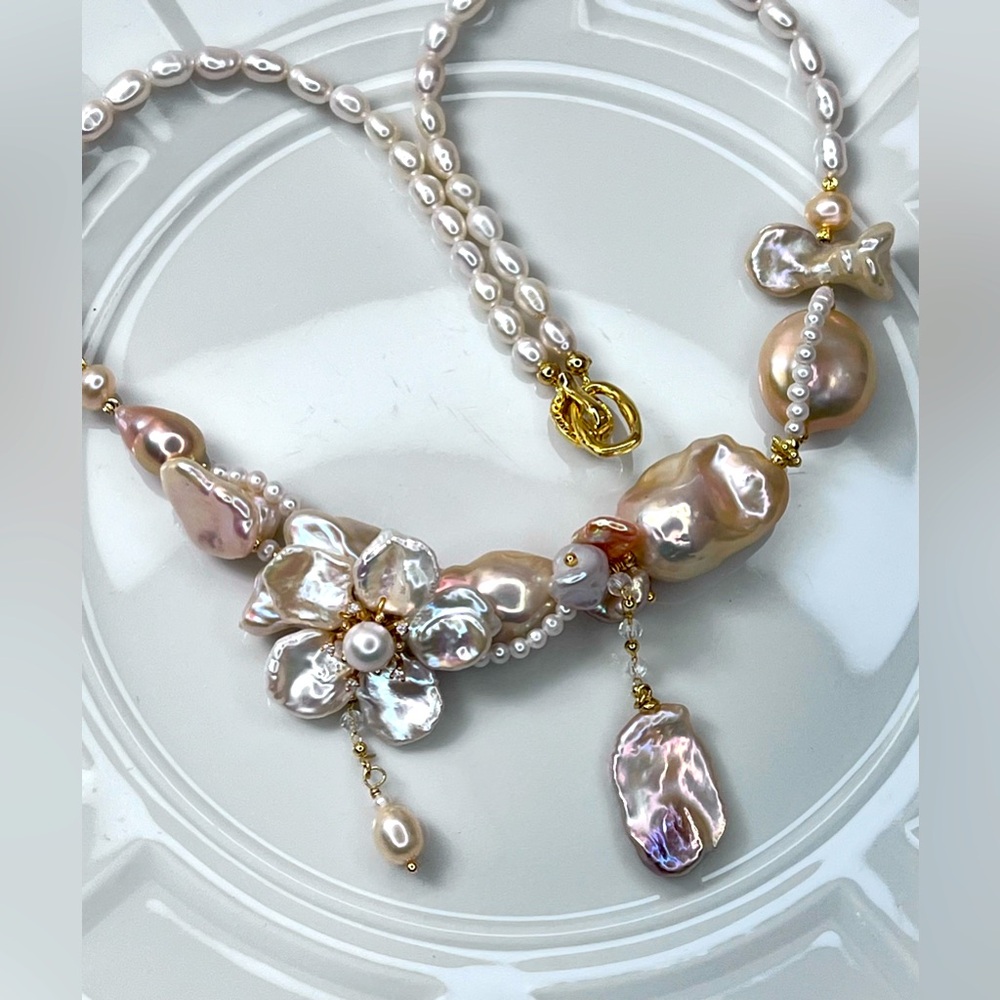Handmade Premium Champagne Freshwater Keshi Pearl Flower 🌺 Braided Necklace - Picture 3 of 6